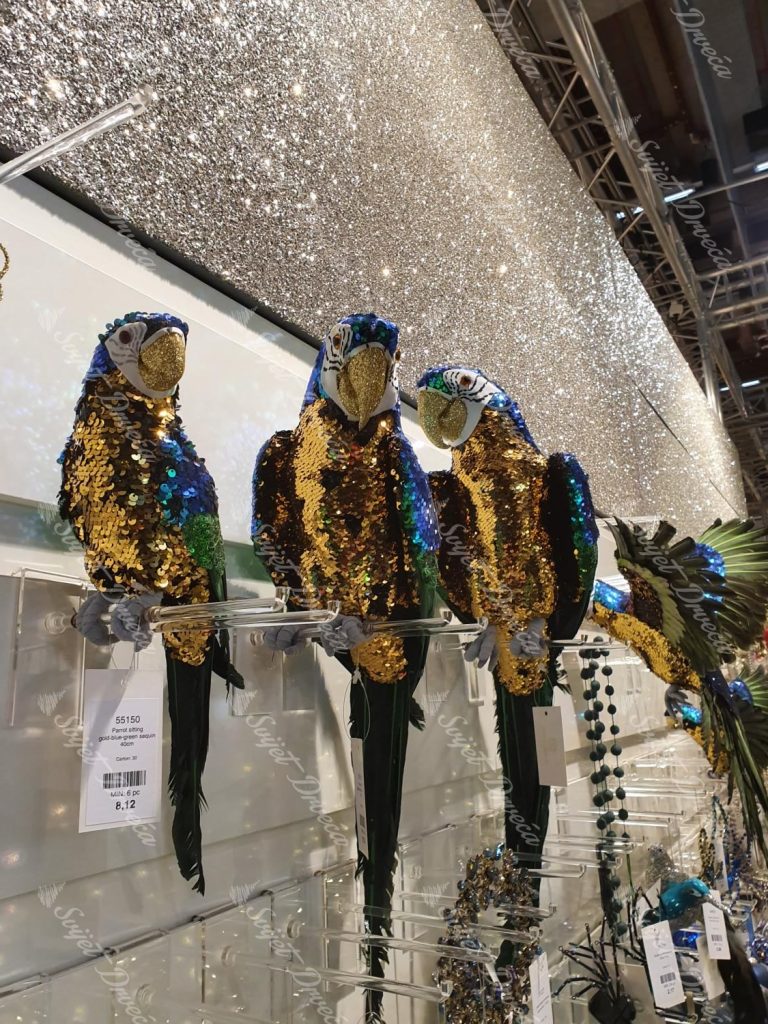 Božićna dekoracija u obliku papige