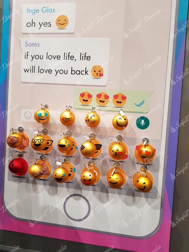 Božićni ukrasi u obliku smajlija
